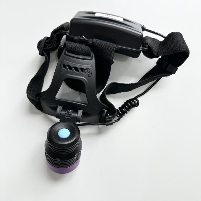 Đèn đội đầu UV hạt từ huỳnh quang DG-3101S với bước sóng đỉnh 365-370nm và 2 pin lithium 18650 7