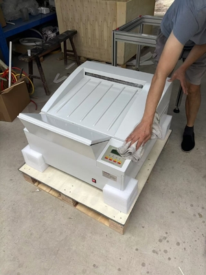 Thời gian phát triển 20-60 giây NDT Máy phát hiện lỗi tia X / Bộ xử lý phát triển phim HDL-P17A Với dung lượng bể thuốc cố định