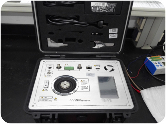 10 Hz đến 4000 Hz Phòng thí nghiệm trên trang web Bộ hiệu chuẩn rung rung cầm tay HG-5029M