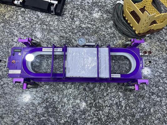 Hệ thống phát hiện rò rỉ mối hàn hộp chân không HV1800F-LED cho đáy bồn & bình áp lực