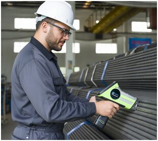 Máy quang phổ huỳnh quang tia X cầm tay