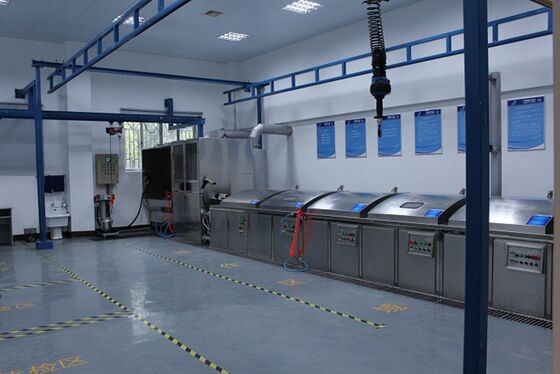 Dây chuyền kiểm tra thấm chất huỳnh quang thủ công loại con lăn tùy chỉnh NDT-PT1200 cho các bộ phận không nhiễm từ Kiểm tra FPI
