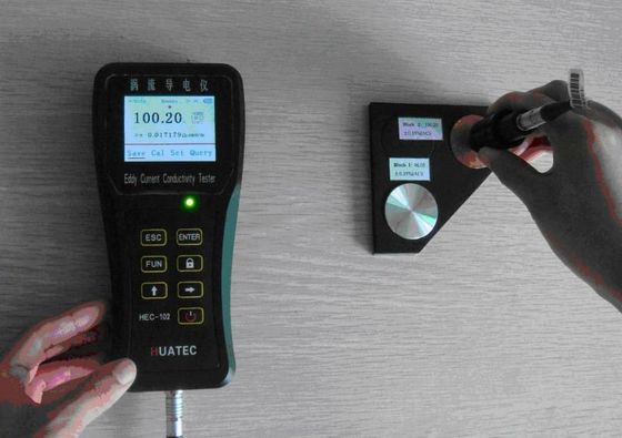 Máy đo độ dẫn điện hiện tại di động kỹ thuật số 60KHz